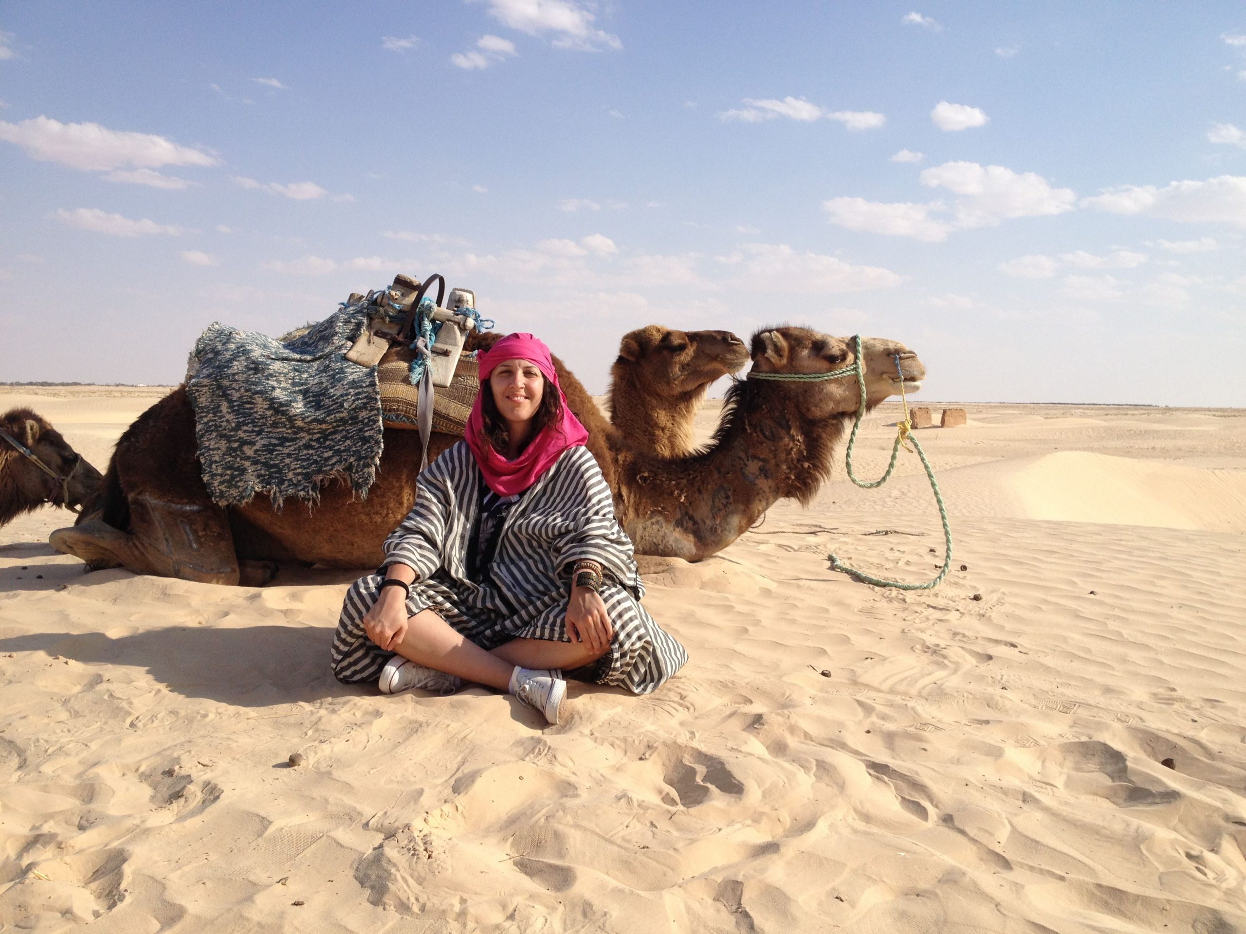 Femeia care cauta aventura Tunisia)