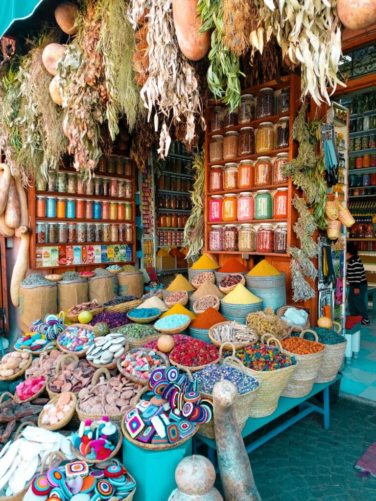Aromele condimentelor din Medina, Marrakesh, foto zakariae daoui on Unsplash
