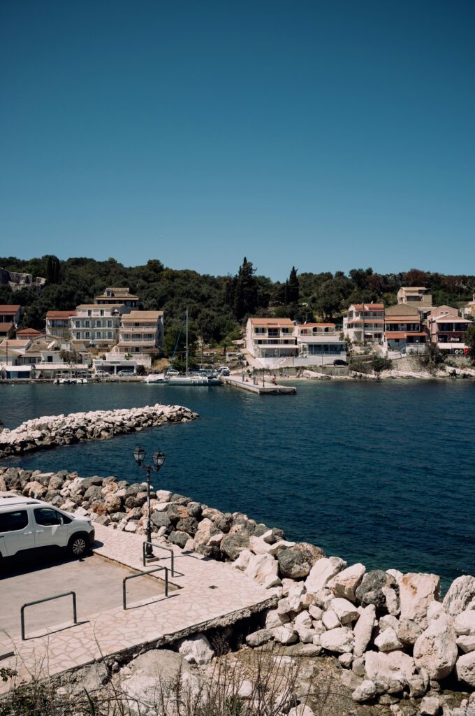 Kassiopi, insula Corfu, foto credits Nguyen Minh @Unsplash.com