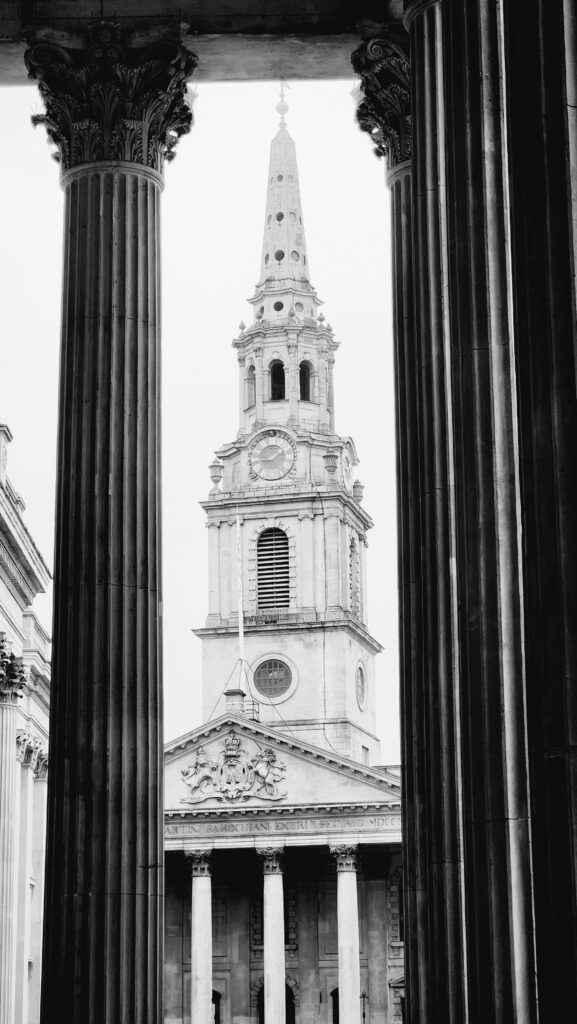 Turnul bisericii St. Martin-in-the-Fields, un mister al trecutului