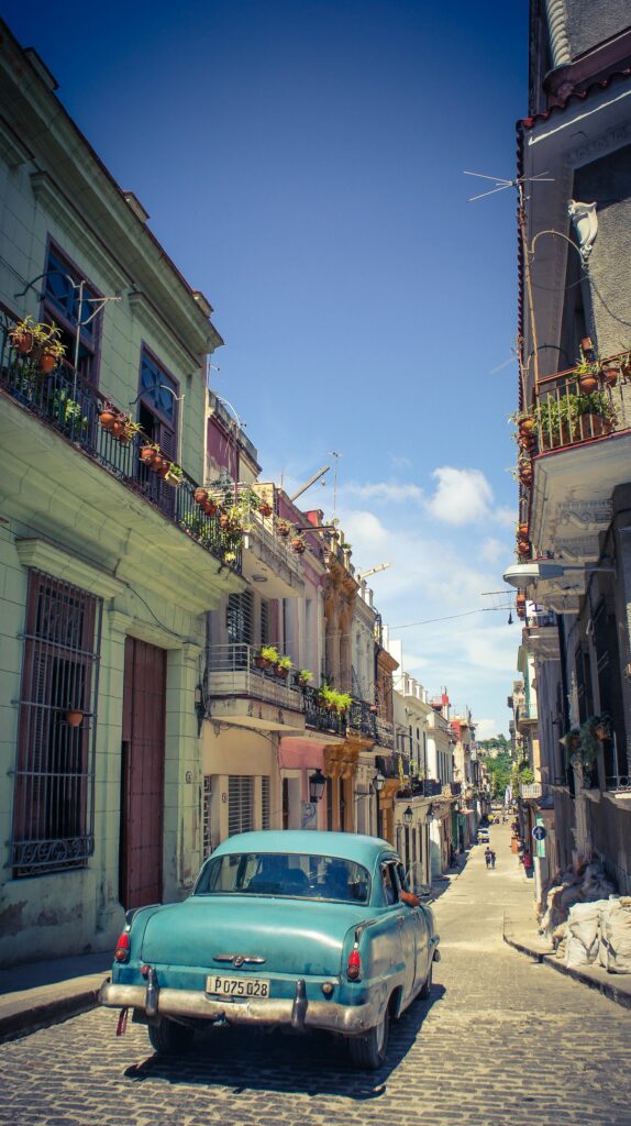 Vacanță în Cuba, foto: Vince Gx on Unsplash