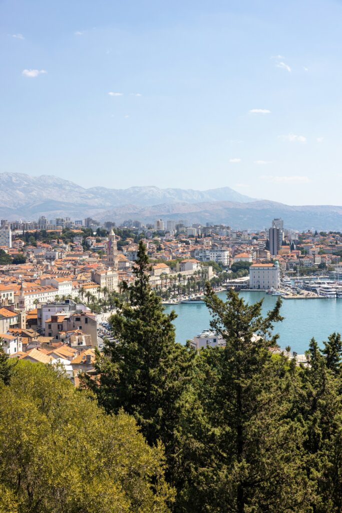 Vacanta in Split, Croatia, foto corbettcampbell @unsplash.com