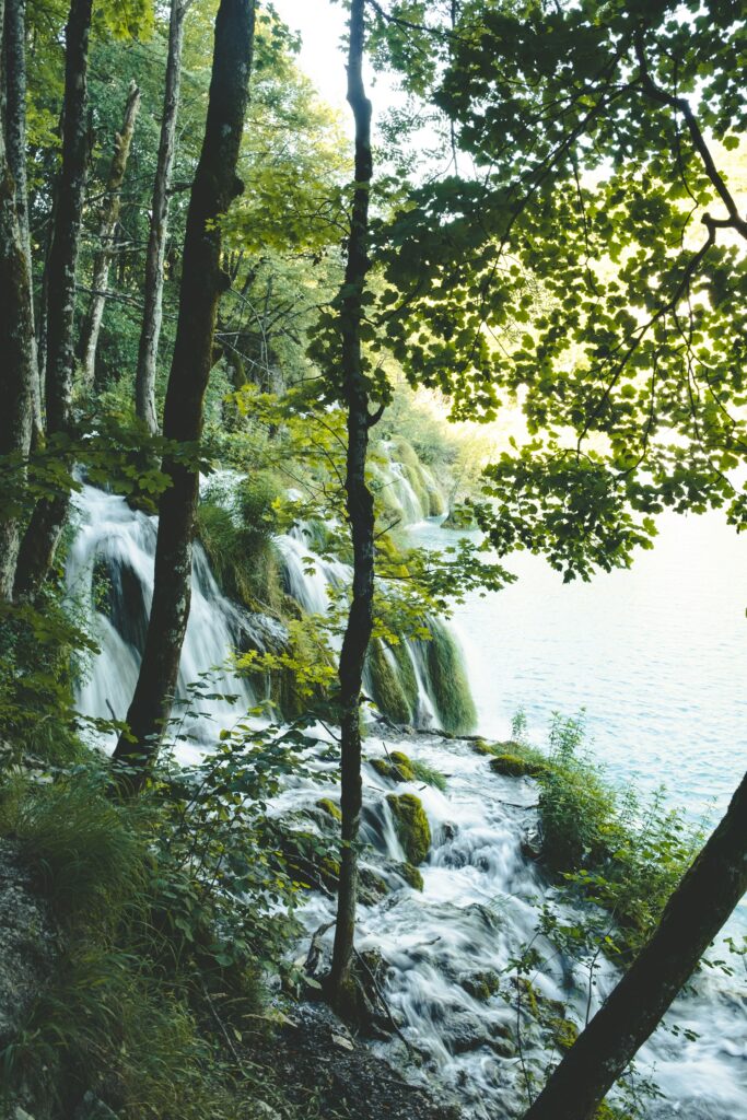 Plitvice, Croatia, foto Sander Lenaerts, Unsplash.com